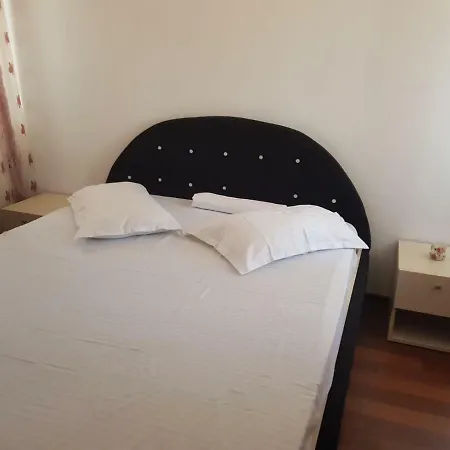 3 Regent Vega * Mamaia